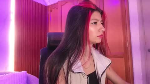 Snapshot of dulcetorresvg chatting on March 3, 3:01 am Dulce online show from March 3, 3:01 am