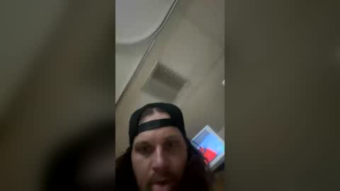 dumptrux69 online show from June 24, 5:50 am