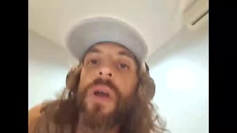 Snapshot of dunit123 chatting on April 5, 8:55 am dunit123 online show from April 5, 8:55 am