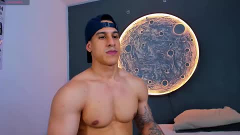 duran_dhikol1 online show from December 20, 11:45 pm