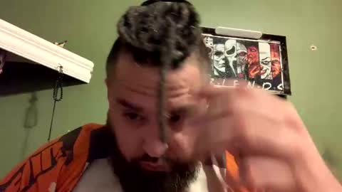 Snapshot of durkdiggler42 chatting on March 5, 9:16 am durkdiggler42 online show from March 5, 9:16 am