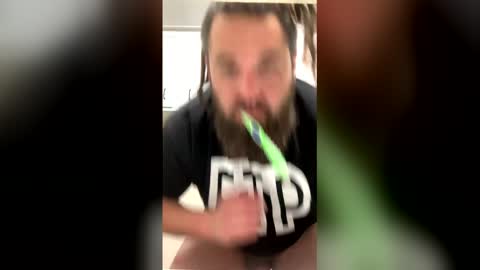 Snapshot of durkdiggler42 chatting on February 7, 9:24 am durkdiggler42 online show from February 7, 9:24 am