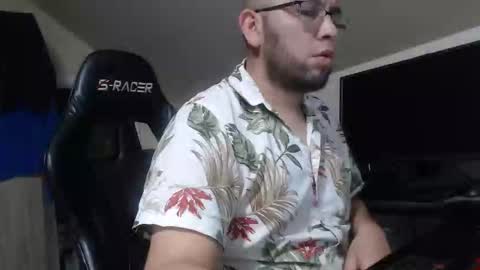 duroporelchiquito online show from March 23, 4:27 am