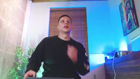 Dustin Sonne online show from March 4, 3:56 am