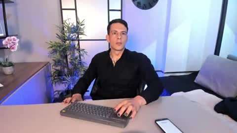 Dustin Sonne online show from April 13, 3:34 am