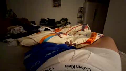 dustinderek online show from April 8, 12:54 am