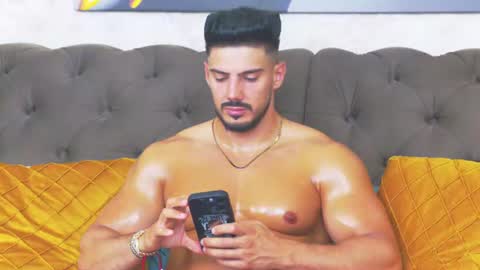 Dustin online show from July 3, 5:58 am