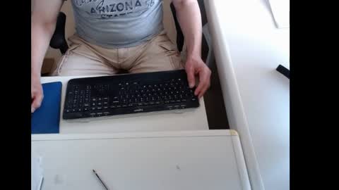 dutchpornking2 online show from May 25, 6:30 am