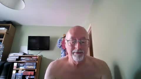 DutchUncleJohn online show from August 4, 10:40 am