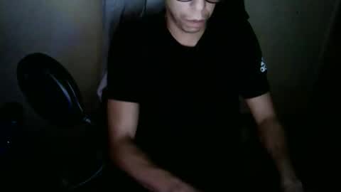 dwaynejamesjackson online show from December 17, 3:23 am