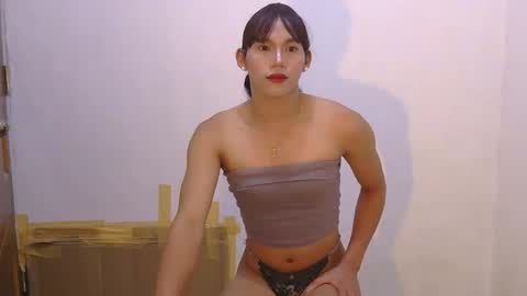 dy_namite online show from November 13, 6:40 pm