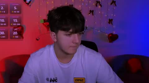 dylan_bold online show from April 25, 8:50 am