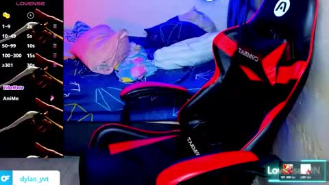 yohe online show from April 25, 1:08 am