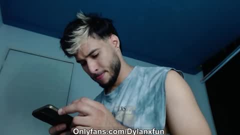 Snapshot of dylanxfun chatting on March 19, 12:09 pm dylanxfun online show from March 19, 12:09 pm
