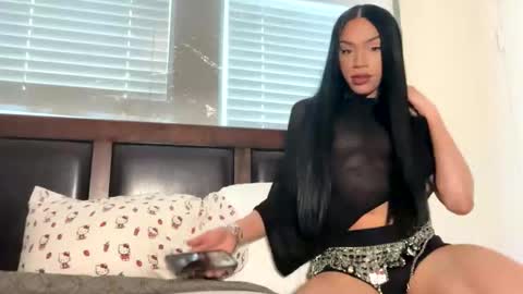 Dynasty online show from March 1, 6:10 pm