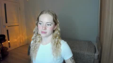 fansly - yourbestbaby online show from April 5, 4:09 am