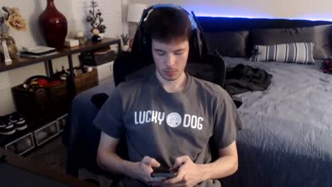 Alex online show from June 17, 1:52 am