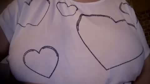 easysmart000 online show from March 17, 7:17 pm