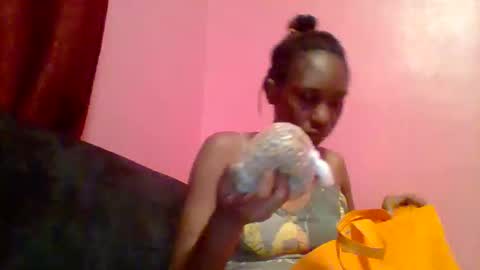 Ebon Fantasy1s online show from April 15, 12:06 am