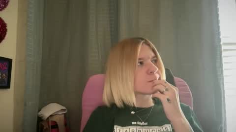 americnbarbie online show from April 19, 4:28 pm