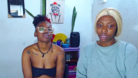 Snapshot of ebony_chayna chatting on January 24, 12:31 am chayna smith online show from January 24, 12:31 am