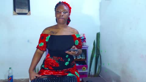 Snapshot of ebony_chayna chatting on February 12, 2:45 am chayna smith online show from February 12, 2:45 am