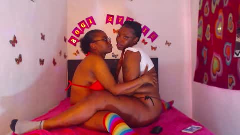 Snapshot of ebony_chayna chatting on October 3, 8:06 pm chayna smith online show from October 3, 8:06 pm