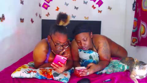 Snapshot of ebony_chayna chatting on October 10, 6:40 pm chayna smith online show from October 10, 6:40 pm