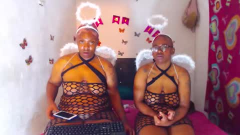 Snapshot of ebony_chayna chatting on November 17, 3:45 am chayna smith online show from November 17, 3:45 am