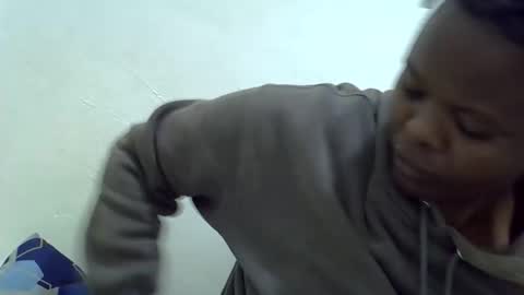 Snapshot of ebony_cuttey30 chatting on May 4, 6:15 pm ebony_cuttey30 online show from May 4, 6:15 pm