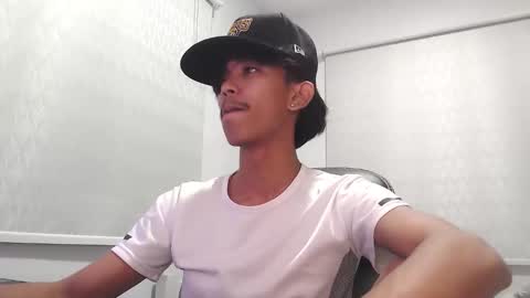 ebony_fuckboy online show from October 28, 7:16 pm