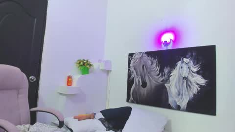 ebony_katterin online show from February 18, 1:10 am