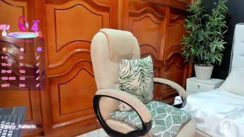 ebony_katterin online show from November 28, 11:46 am