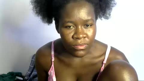 ebony_lynne online show from May 6, 8:36 pm