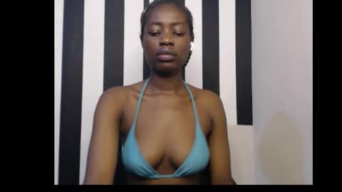 Ella online show from December 16, 12:54 pm