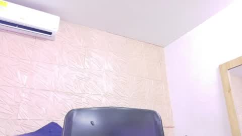 Snapshot of ebony_sugar_mommy chatting on July 5, 4:36 pm MILENA online show from July 5, 4:36 pm