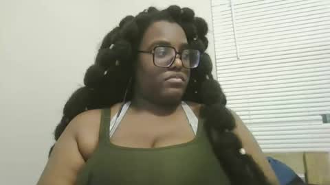 ebonybigtitqueen3 online show from November 14, 4:11 am