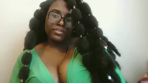 ebonybigtitqueen3 online show from November 14, 7:23 pm