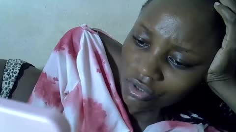 Snapshot of ebonycutegal4 chatting on February 17, 9:32 pm MELLEN online show from February 17, 9:32 pm