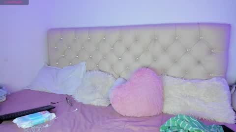 Snapshot of ebonygoddes03 chatting on April 29, 6:25 pm Queen Ebony online show from April 29, 6:25 pm