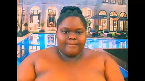 Snapshot of ebonyhotbuns4u2luv chatting on December 16, 9:09 pm ebonyhotbuns4u2luv online show from December 16, 9:09 pm