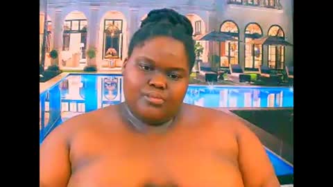 Snapshot of ebonyhotbuns4u2luv chatting on December 21, 9:00 pm ebonyhotbuns4u2luv online show from December 21, 9:00 pm