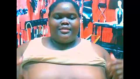 Snapshot of ebonyhotbuns4u2luv chatting on January 8, 5:15 pm ebonyhotbuns4u2luv online show from January 8, 5:15 pm