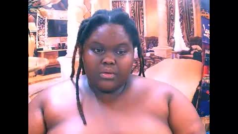 Snapshot of ebonyhotbuns4u2luv chatting on January 13, 10:59 pm ebonyhotbuns4u2luv online show from January 13, 10:59 pm