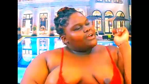 Snapshot of ebonyhotbuns4u2luv chatting on February 1, 7:18 am ebonyhotbuns4u2luv online show from February 1, 7:18 am