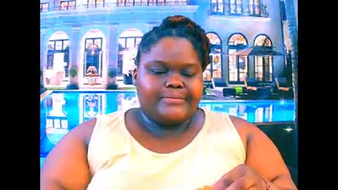 Snapshot of ebonyhotbuns4u2luv chatting on February 1, 7:23 pm ebonyhotbuns4u2luv online show from February 1, 7:23 pm