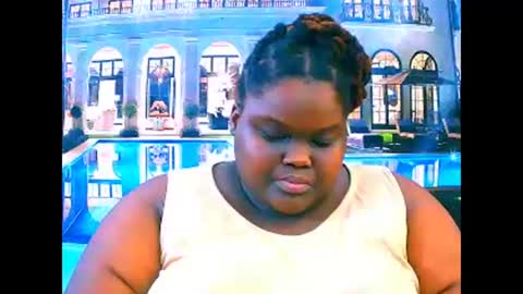 Snapshot of ebonyhotbuns4u2luv chatting on February 11, 7:46 am ebonyhotbuns4u2luv online show from February 11, 7:46 am