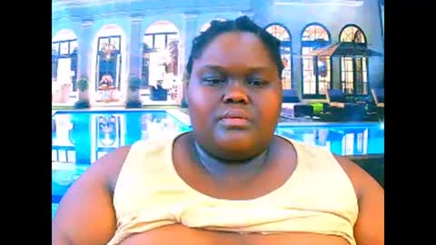 Snapshot of ebonyhotbuns4u2luv chatting on February 18, 9:33 pm ebonyhotbuns4u2luv online show from February 18, 9:33 pm