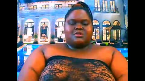 ebonyhotbuns4u2luv online show from April 14, 6:58 pm