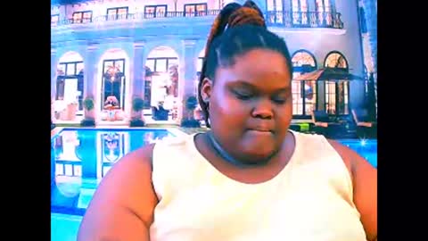 ebonyhotbuns4u2luv online show from April 18, 9:57 am